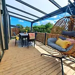 Luxe Chalet Met Veranda Tuin En Hottub, Zeeland Vp007