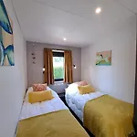 Luxe Chalet Met Veranda Tuin En Hottub, Zeeland Vp007
