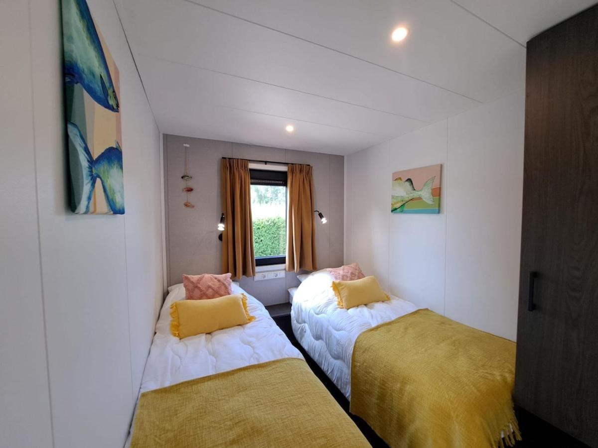 Chalet Luxe Met Veranda Tuin En Hottub, Zeeland Vp007