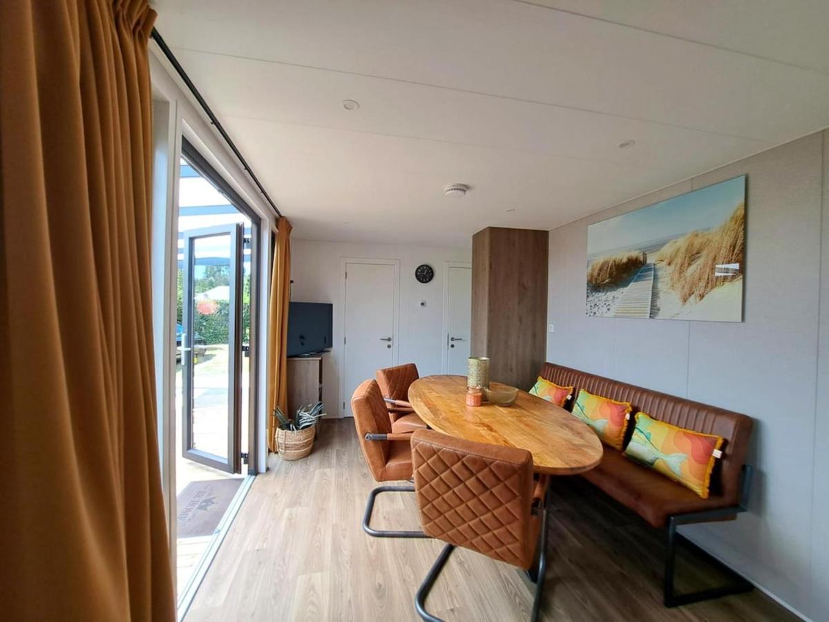 Luxe Met Veranda Tuin En Hottub, Zeeland Vp007