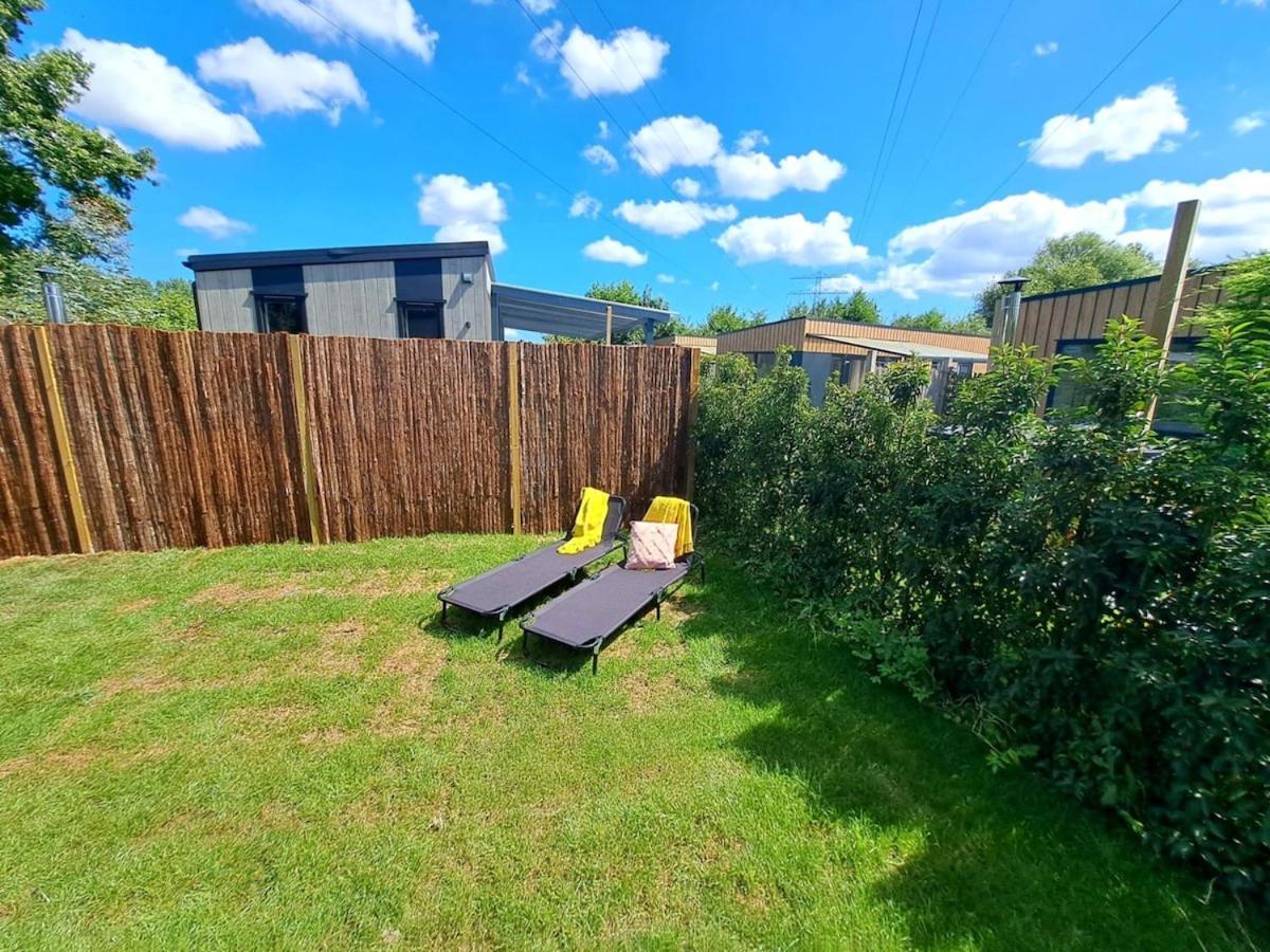 Chalet Luxe Met Veranda Tuin En Hottub, Zeeland Vp007 Heinkenszand